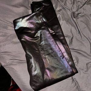Zyia Size 8-10 iridescent leggings
